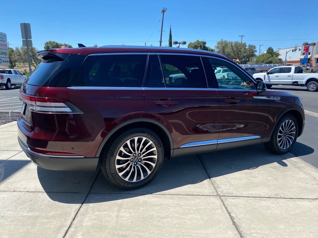 Used 2022 Lincoln Aviator Reserve w/ Equipment Group 201A image 9