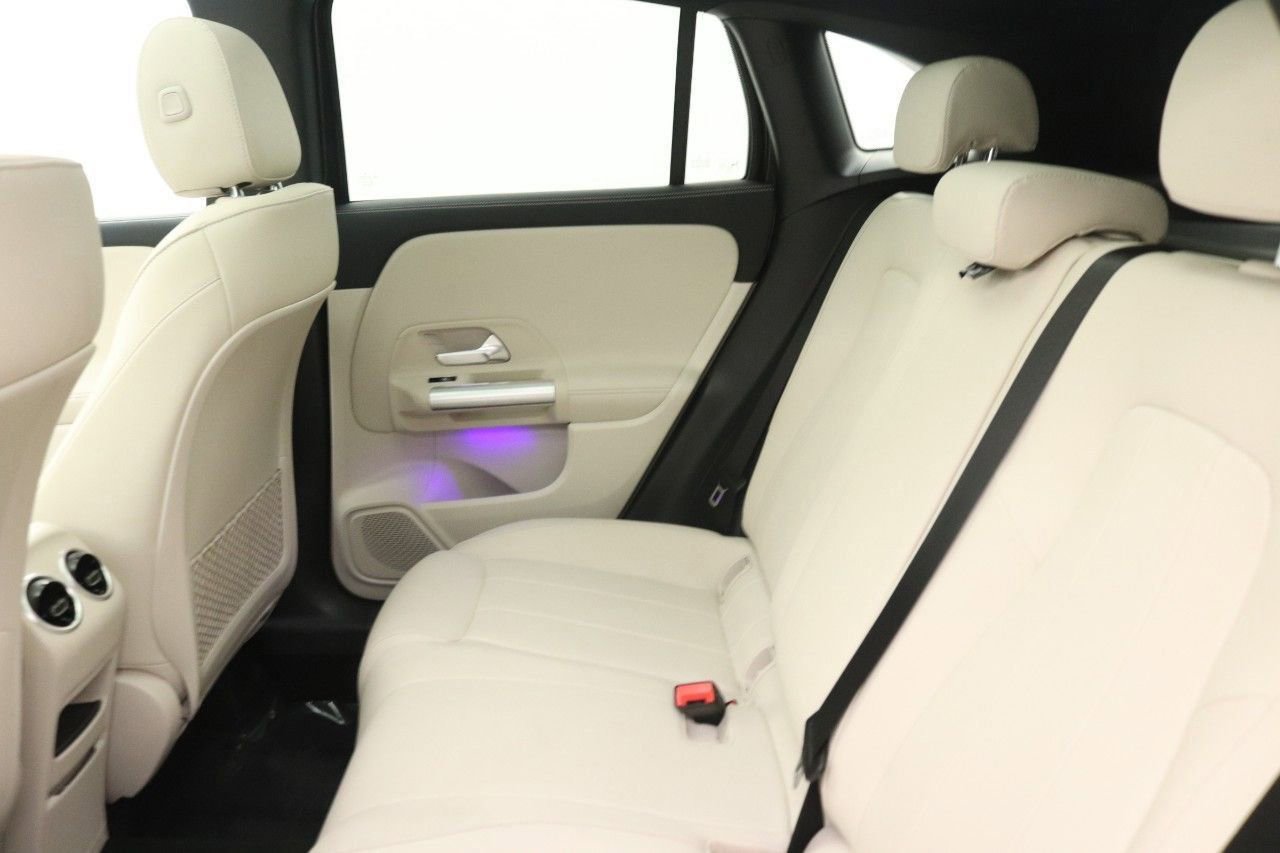 Certified 2025 Mercedes-Benz GLA 250 image 33