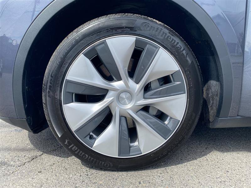 Used 2023 Tesla Model Y Long Range AWD/4WD image 16