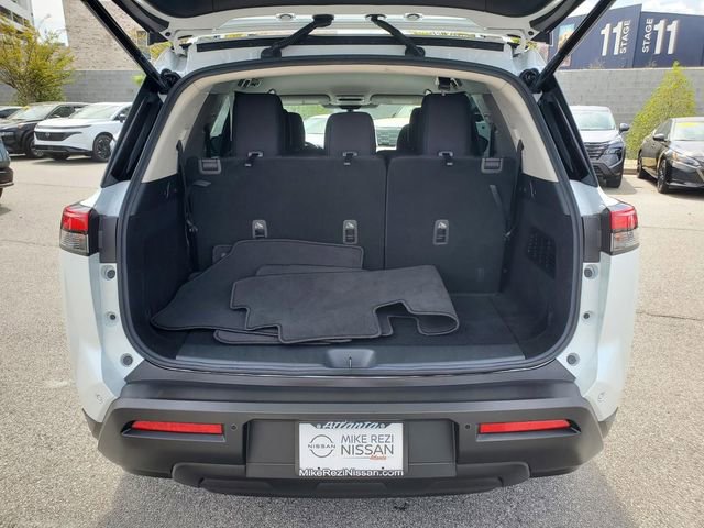 Certified 2025 Nissan Pathfinder SV image 10