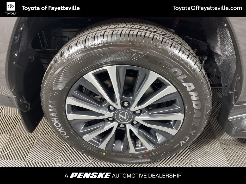 Used 2023 Lexus LX 600 4WD w/ Appearance Package image 15