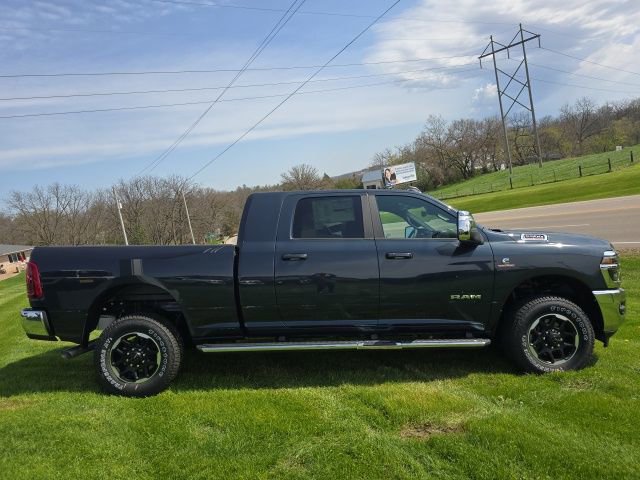 New 2026 RAM 2500 Laramie AWD/4WD image 10