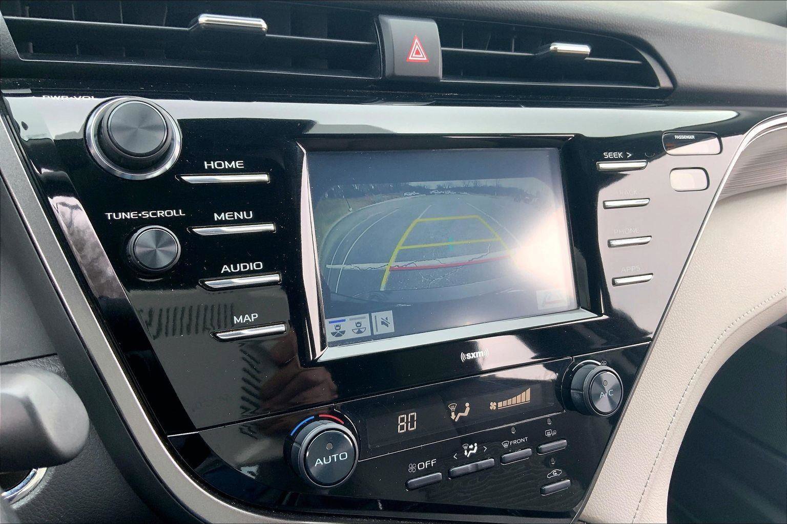 Used 2020 Toyota Camry SE w/ Convenience Package image 20