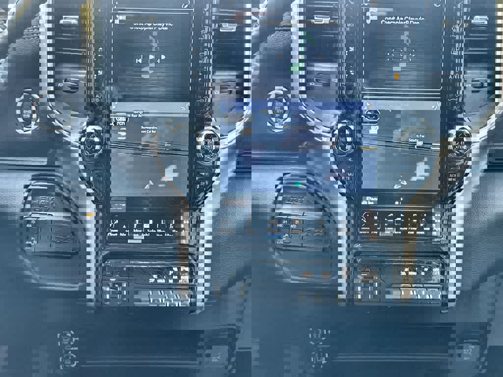 Used 2024 RAM 2500 Laramie image 16