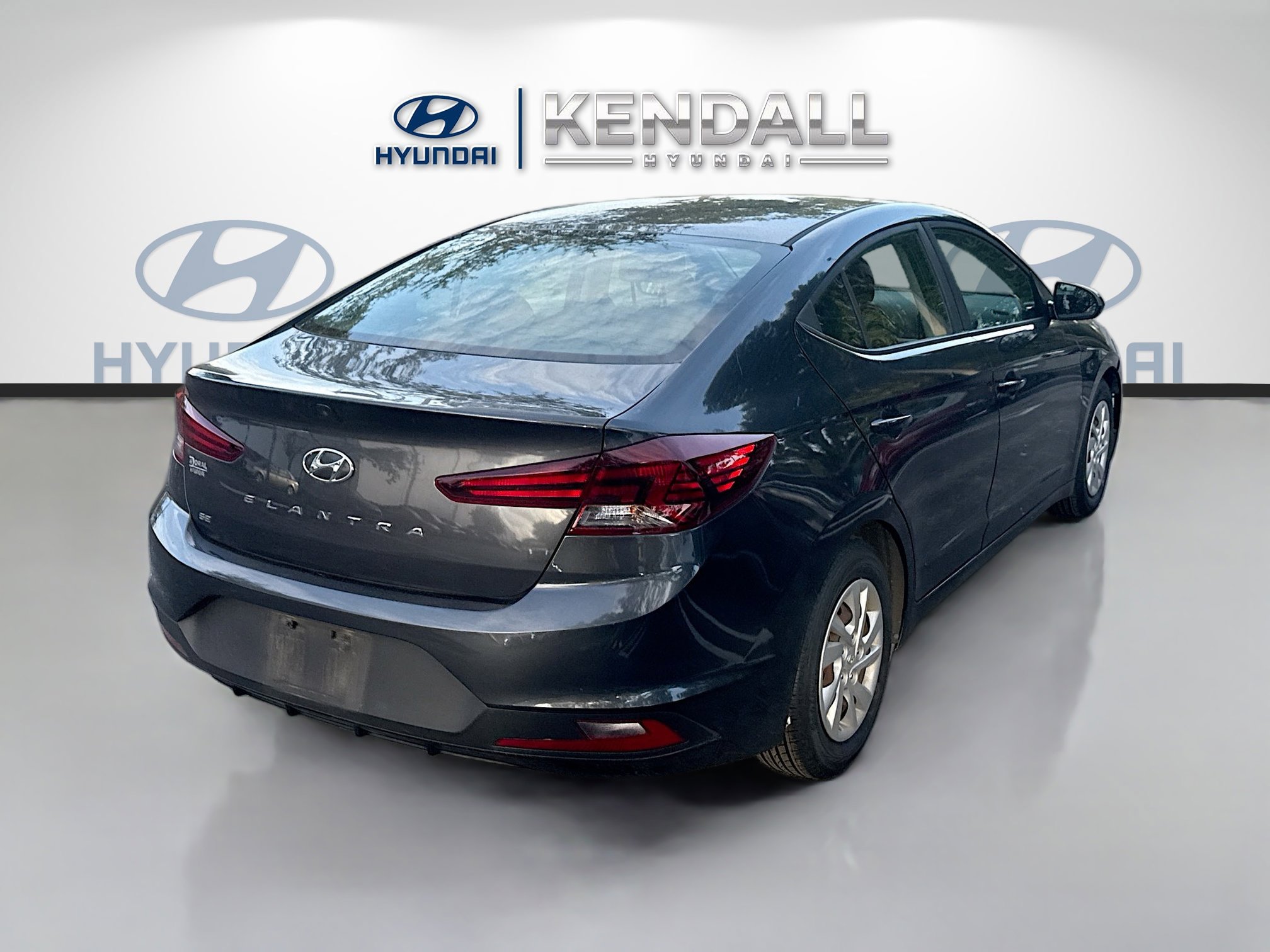 Used 2020 Hyundai Elantra SE w/ Cargo Package (C1) image 6