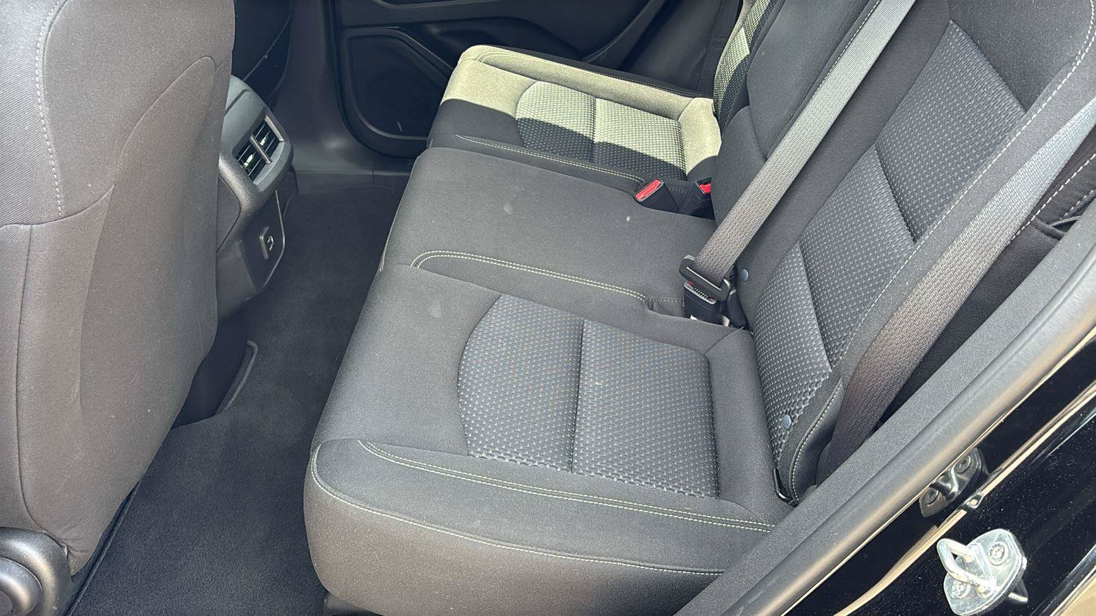Used 2023 GMC Terrain SLE FWD image 15