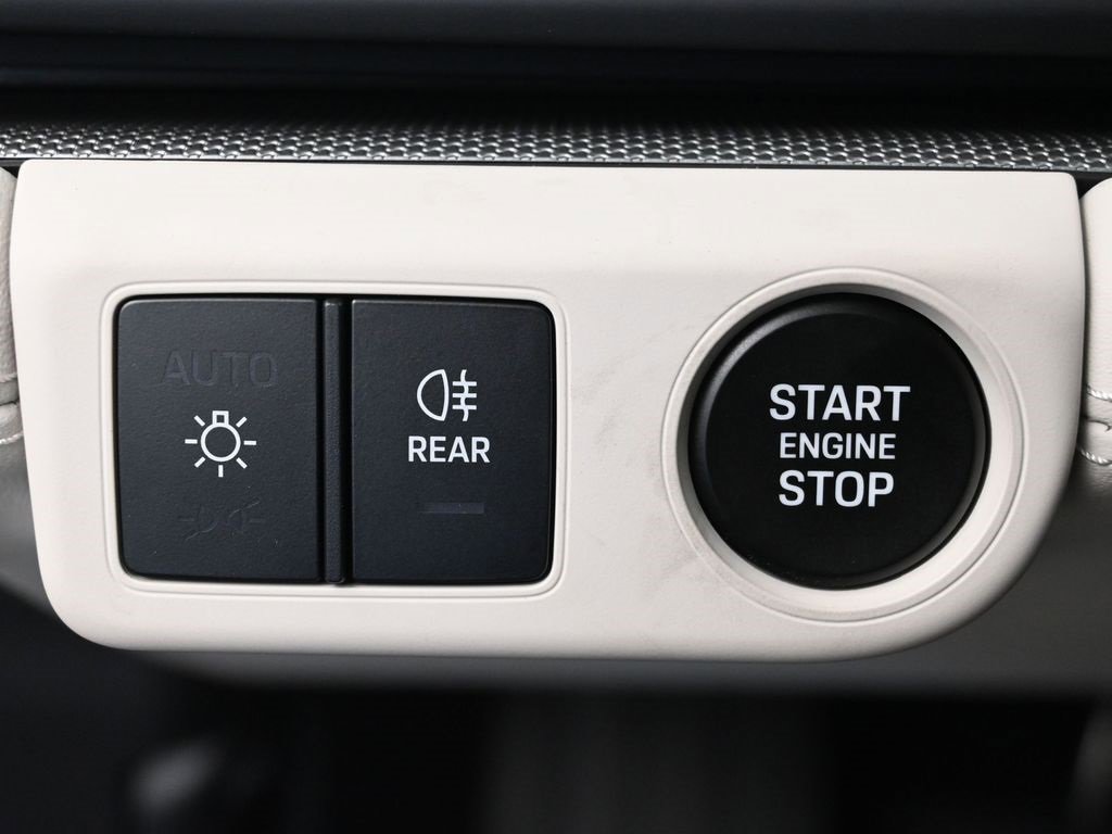 New 2026 Porsche Panamera image 22