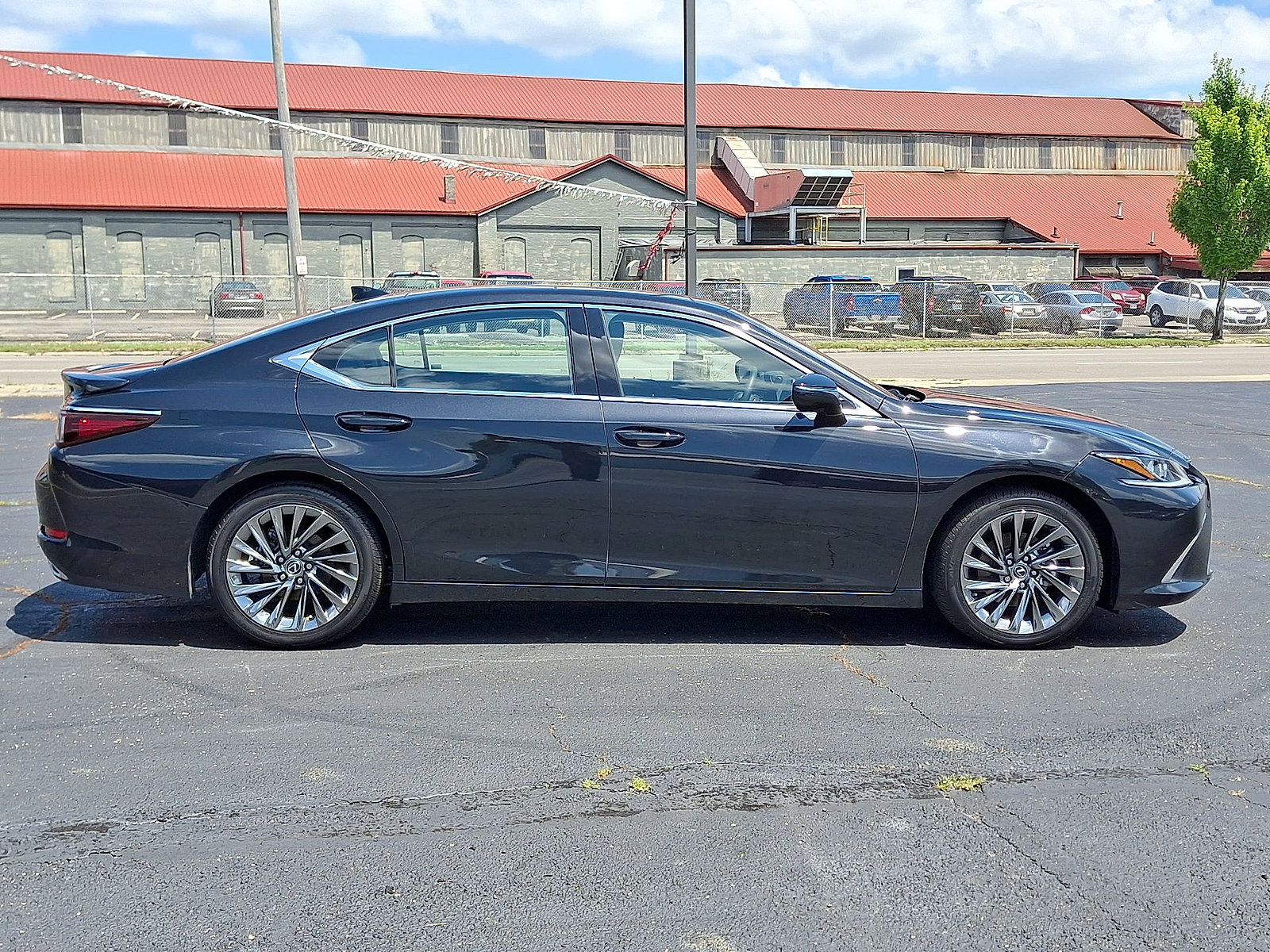 Used 2024 Lexus ES 350 w/ Accessory Package (Z1) FWD image 26