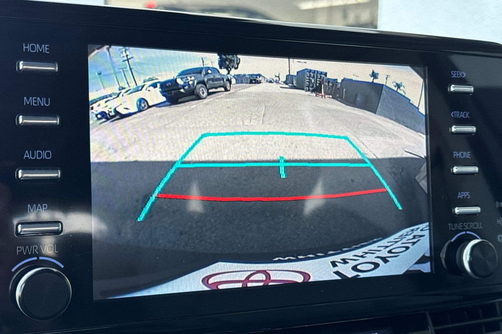 Used 2024 Toyota Sienna XLE w/ XLE Plus Package image 29