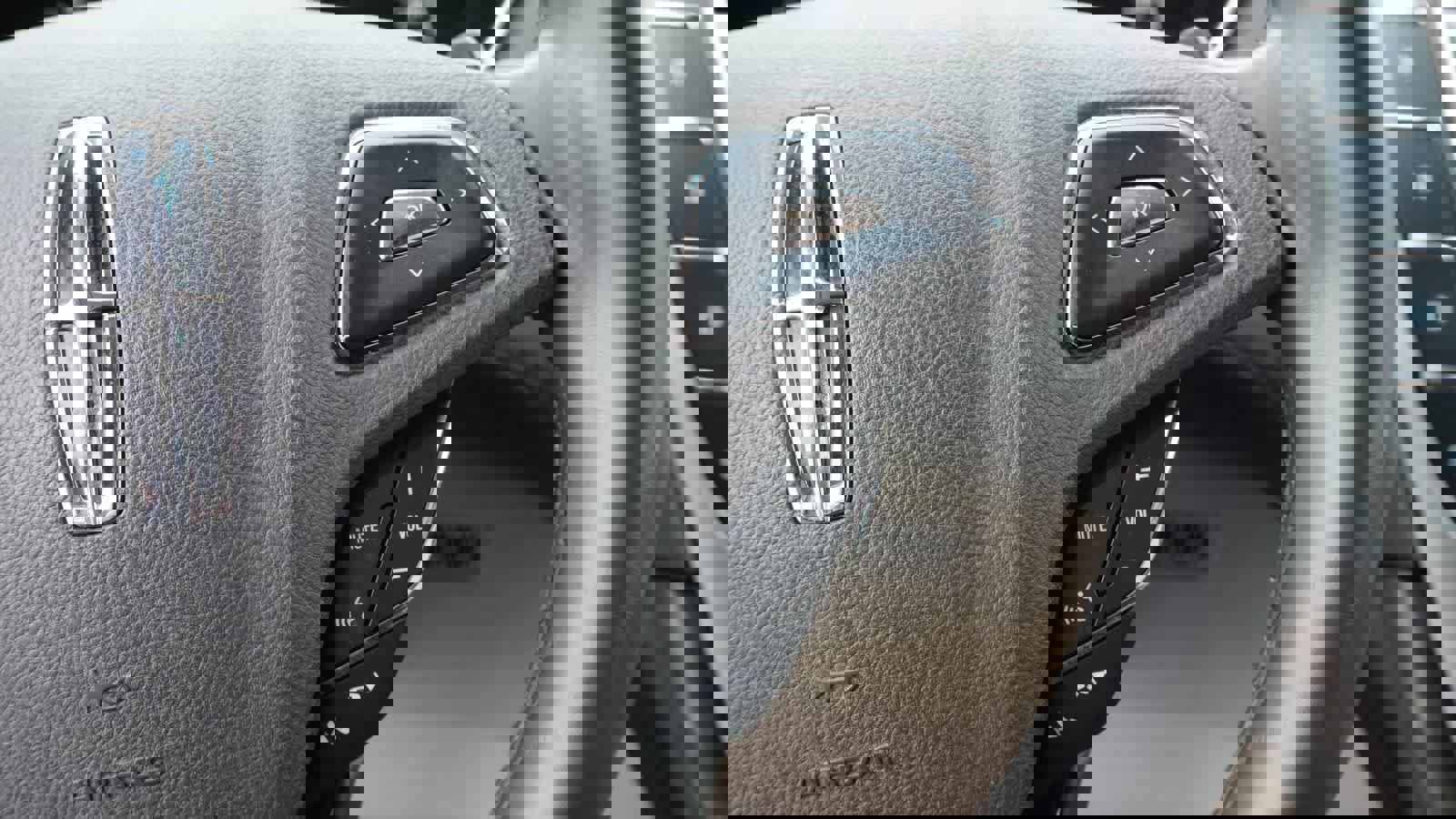 Used 2016 Lincoln MKX Reserve w/ Technology Package image 27