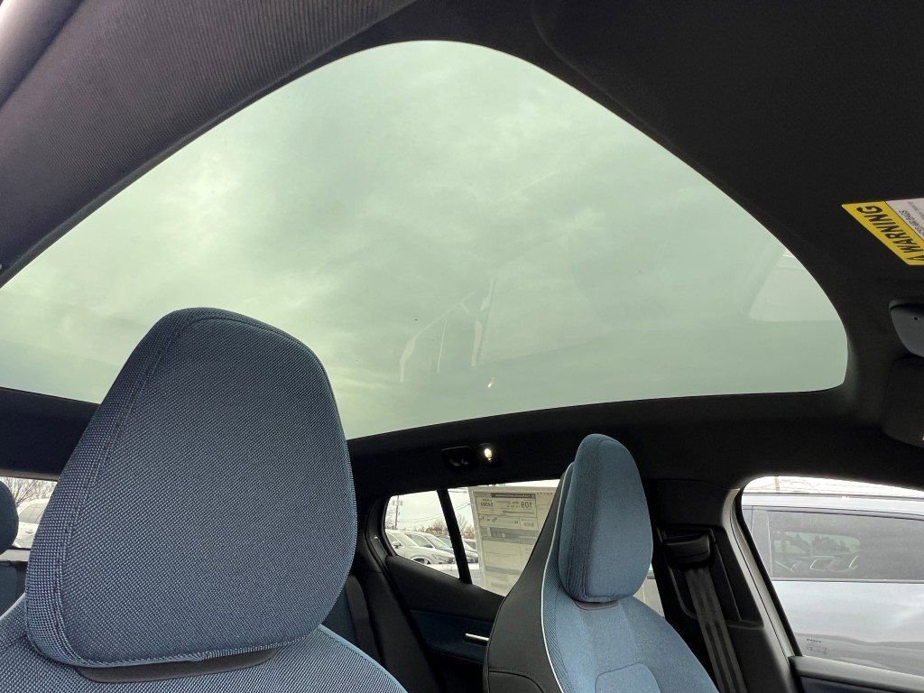New 2026 Volvo EX30 Plus w/ Protection Package Premier image 10