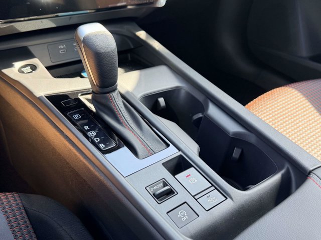 New 2027 Nissan Sentra SR w/ Floor Mat Package FWD image 22