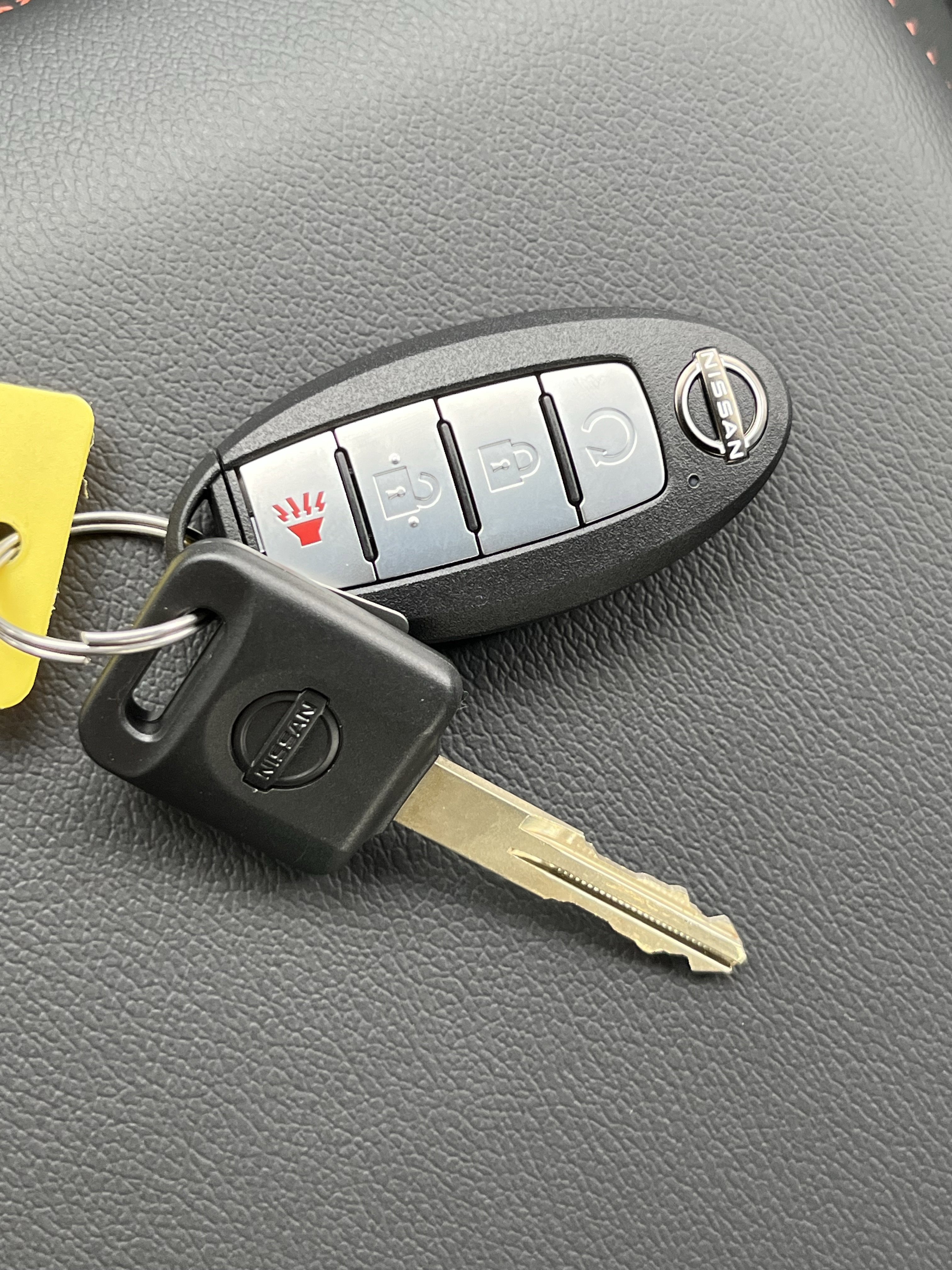 New 2026 Nissan Frontier PRO-4X w/ Pro-4x Convenience Package image 32