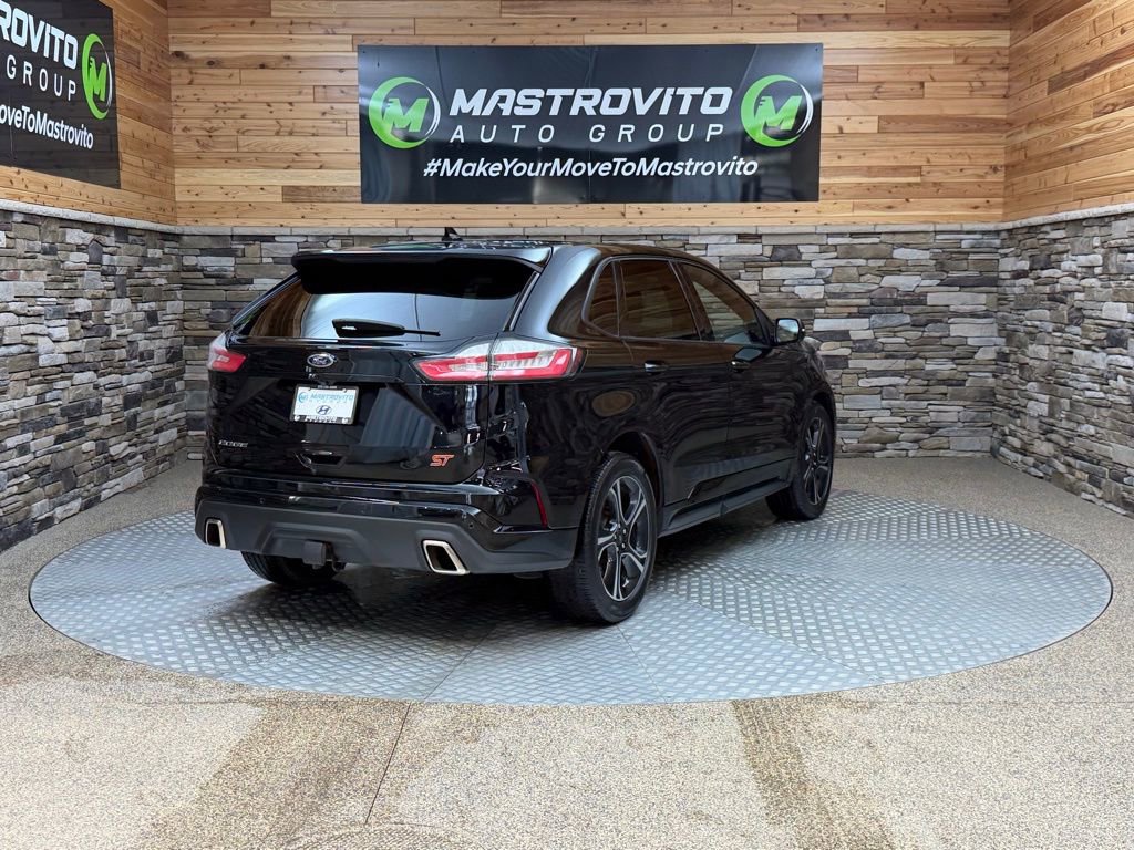 Used 2020 Ford Edge ST w/ Cold Weather Package image 9