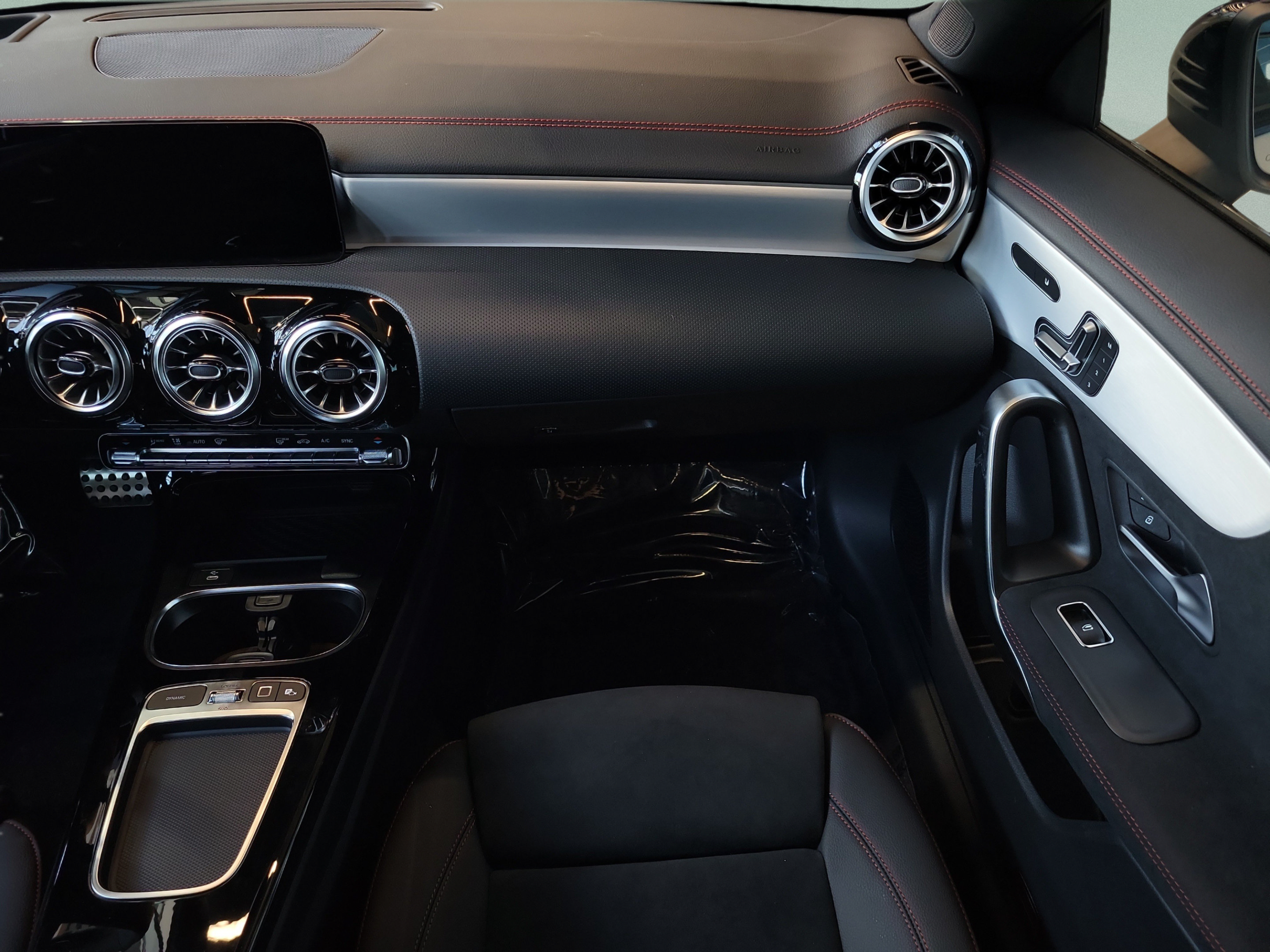 New 2026 Mercedes-Benz CLA 250 4MATIC image 14
