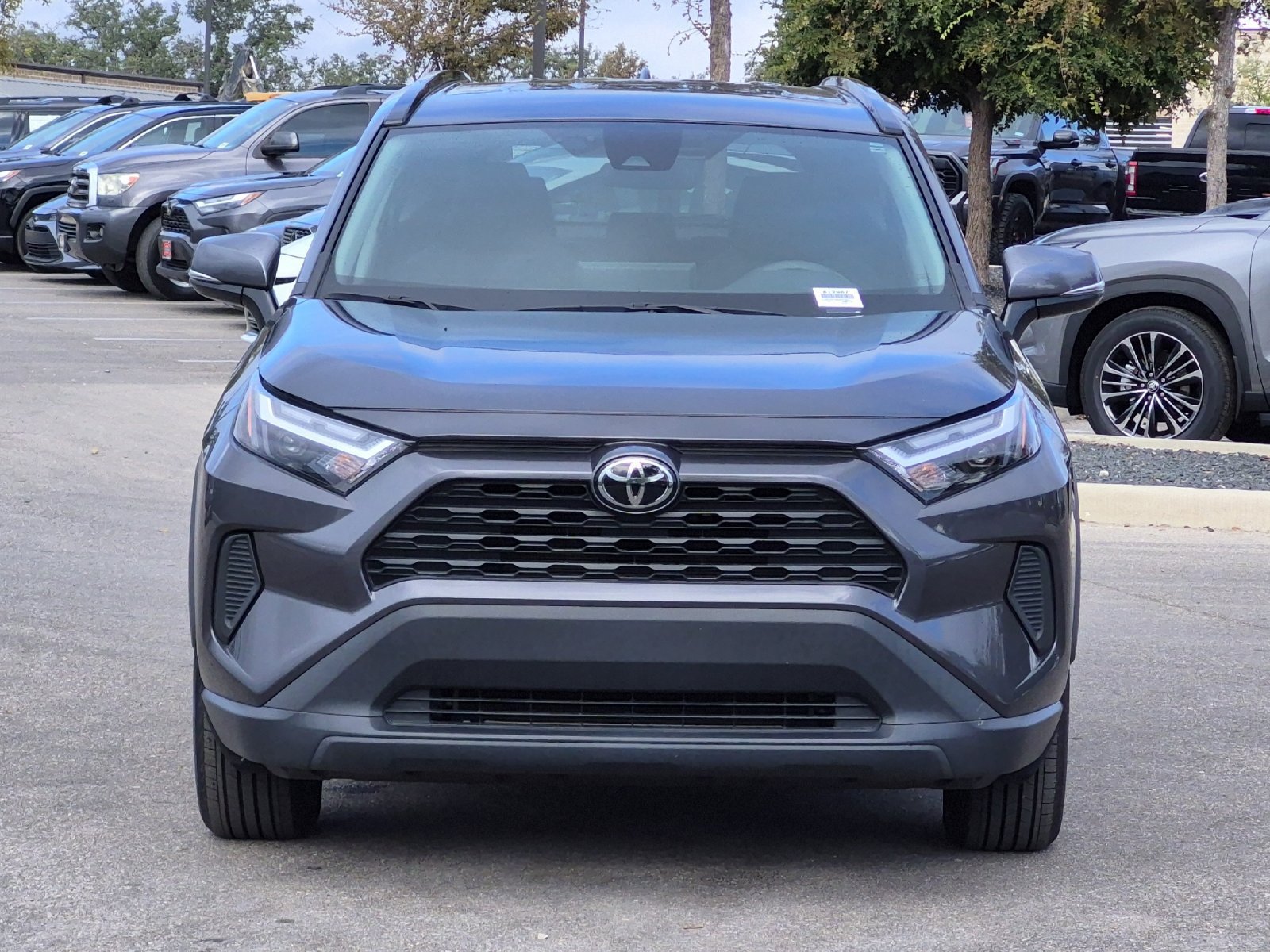 Used 2025 Toyota RAV4 XLE FWD image 8