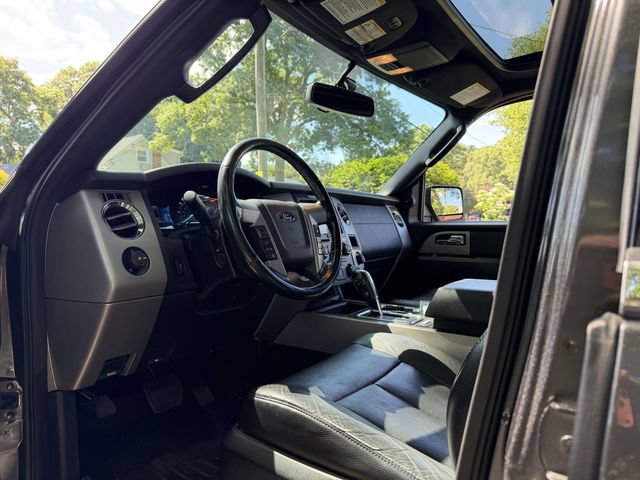 Used 2017 Ford Expedition EL Limited w/ Equipment Group 301A AWD/4WD image 21