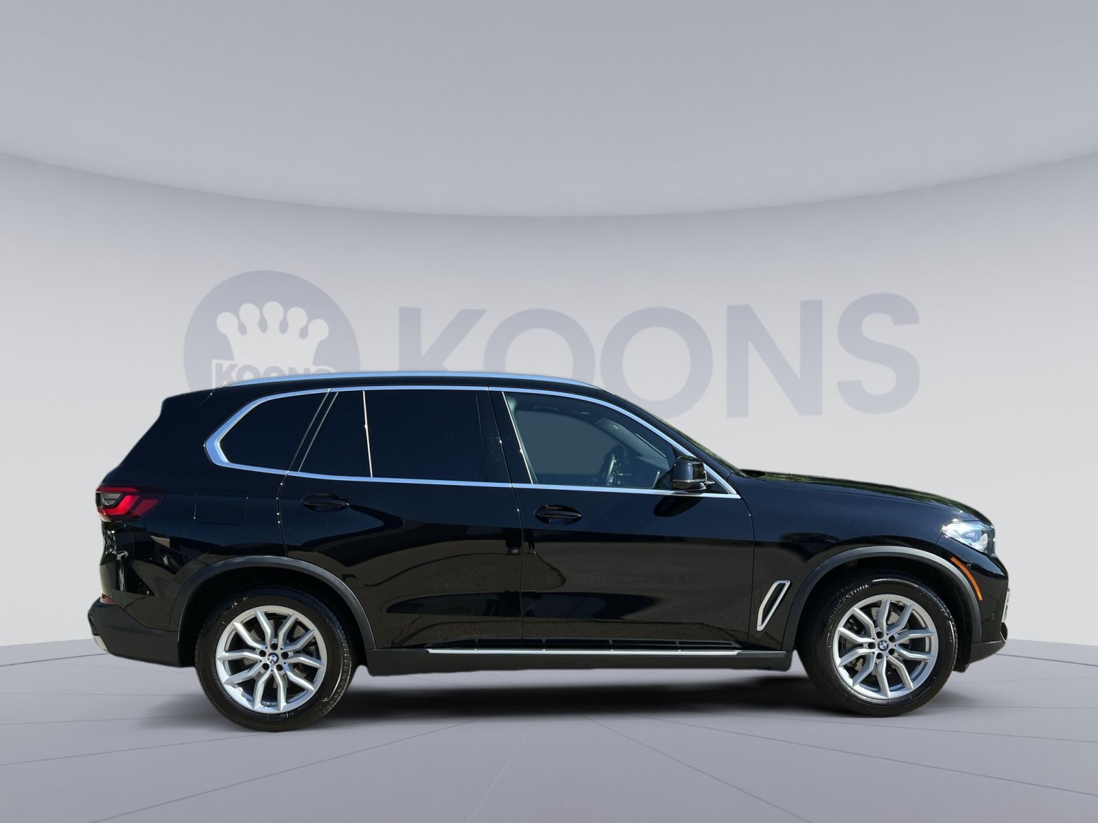 Used 2023 BMW X5 xDrive40i w/ Luxury Seating Package AWD/4WD image 17