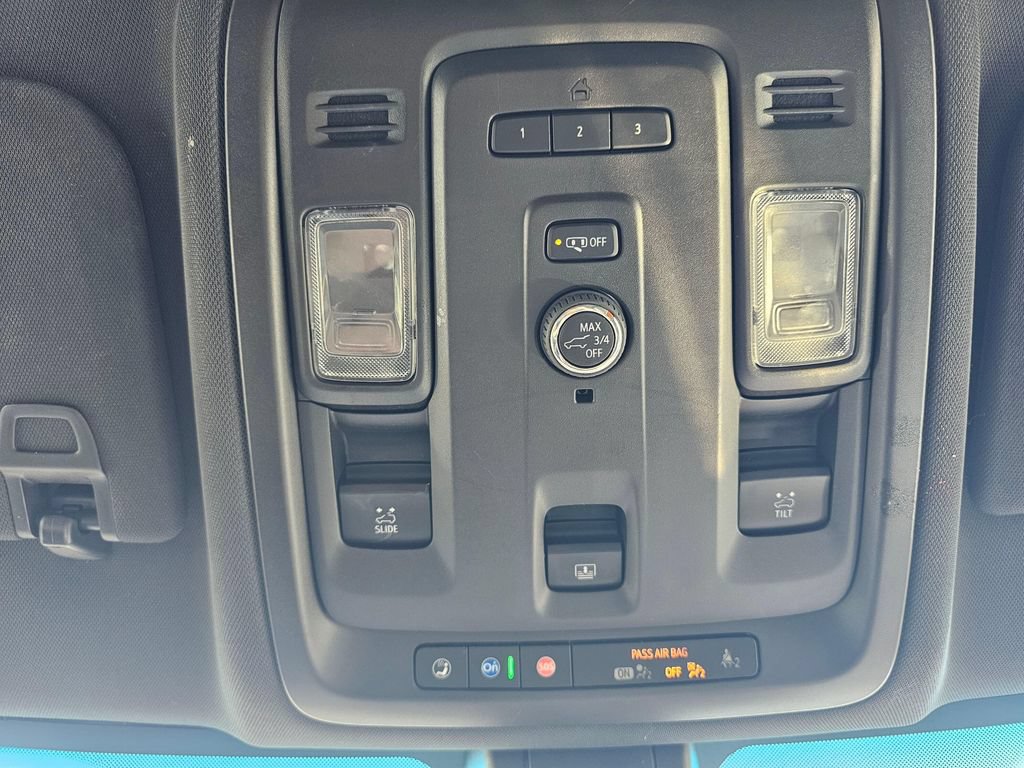 Used 2021 Chevrolet Tahoe RST AWD/4WD image 34