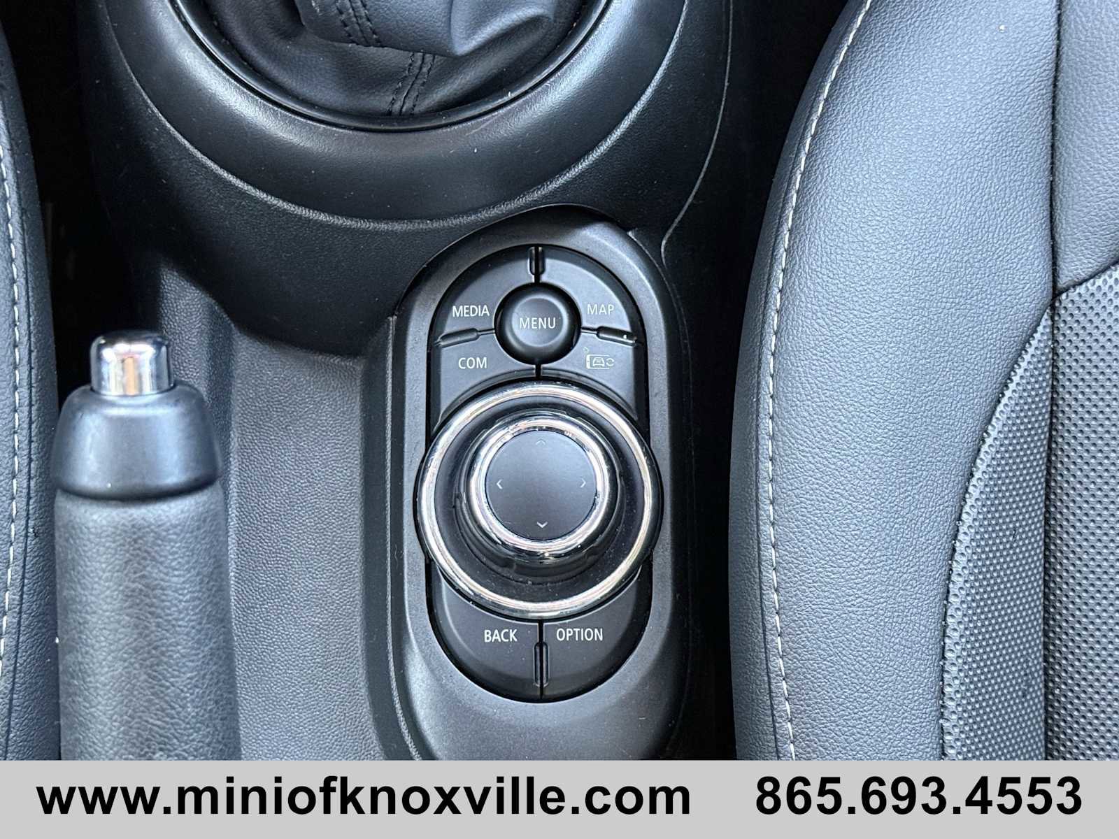 Used 2024 MINI Cooper 4-Door Hardtop image 20