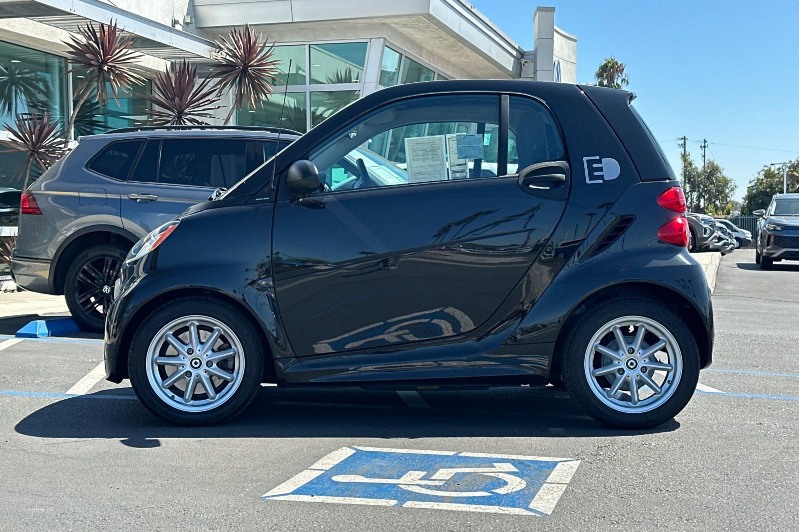 Used 2016 smart fortwo passion image 7