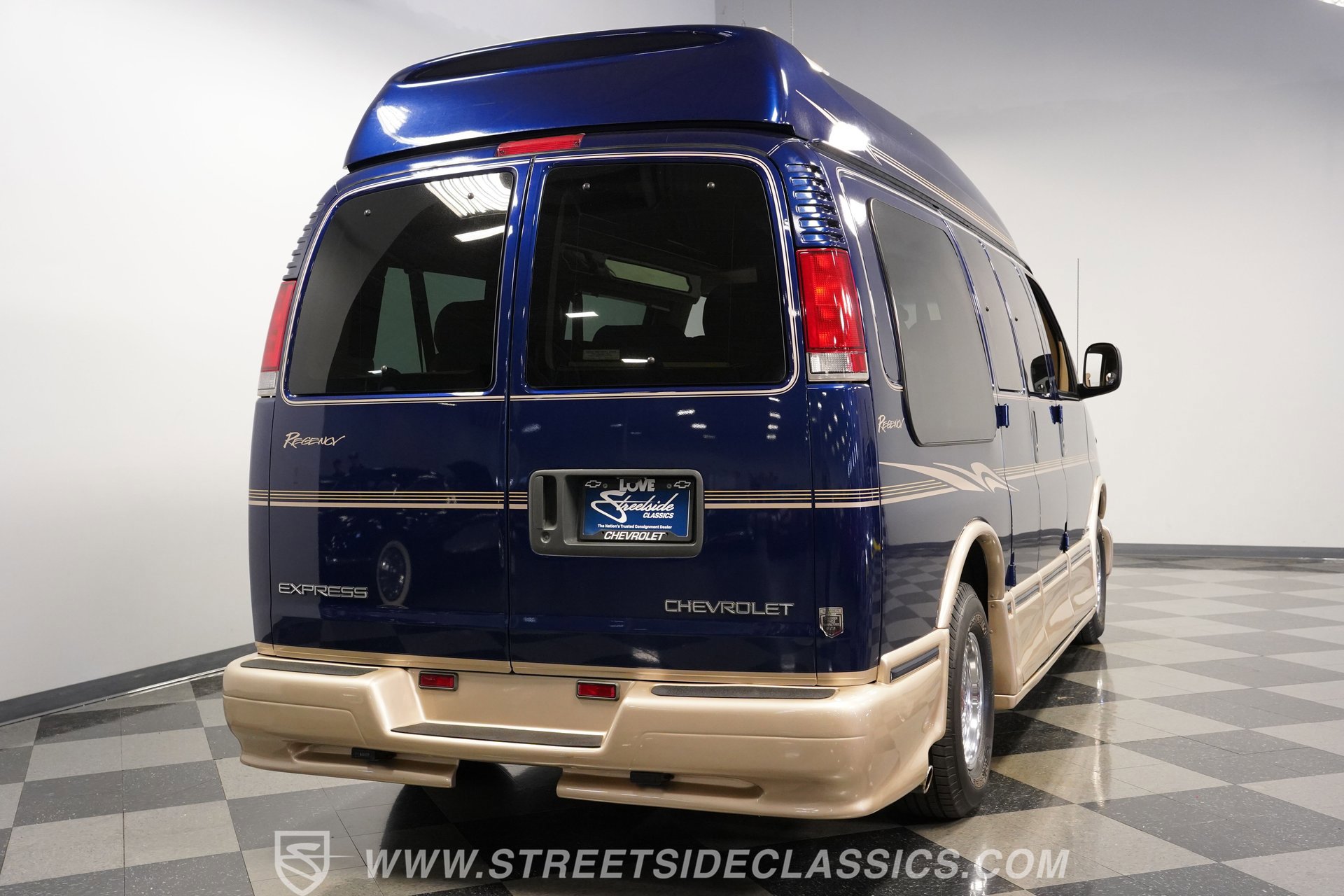 Used 2001 Chevrolet Express 1500 w/ Preferred Equipment Group 3 image 12