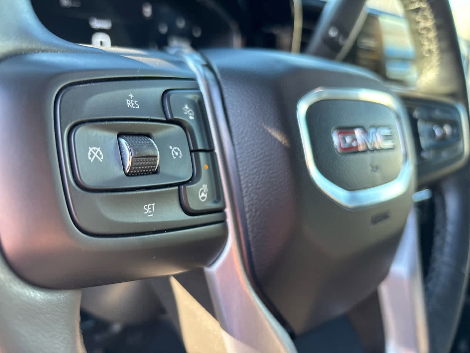 Used 2024 GMC Sierra 1500 Elevation image 11