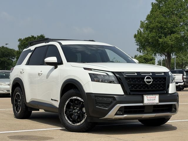 Used 2025 Nissan Pathfinder Rock Creek AWD/4WD image 2