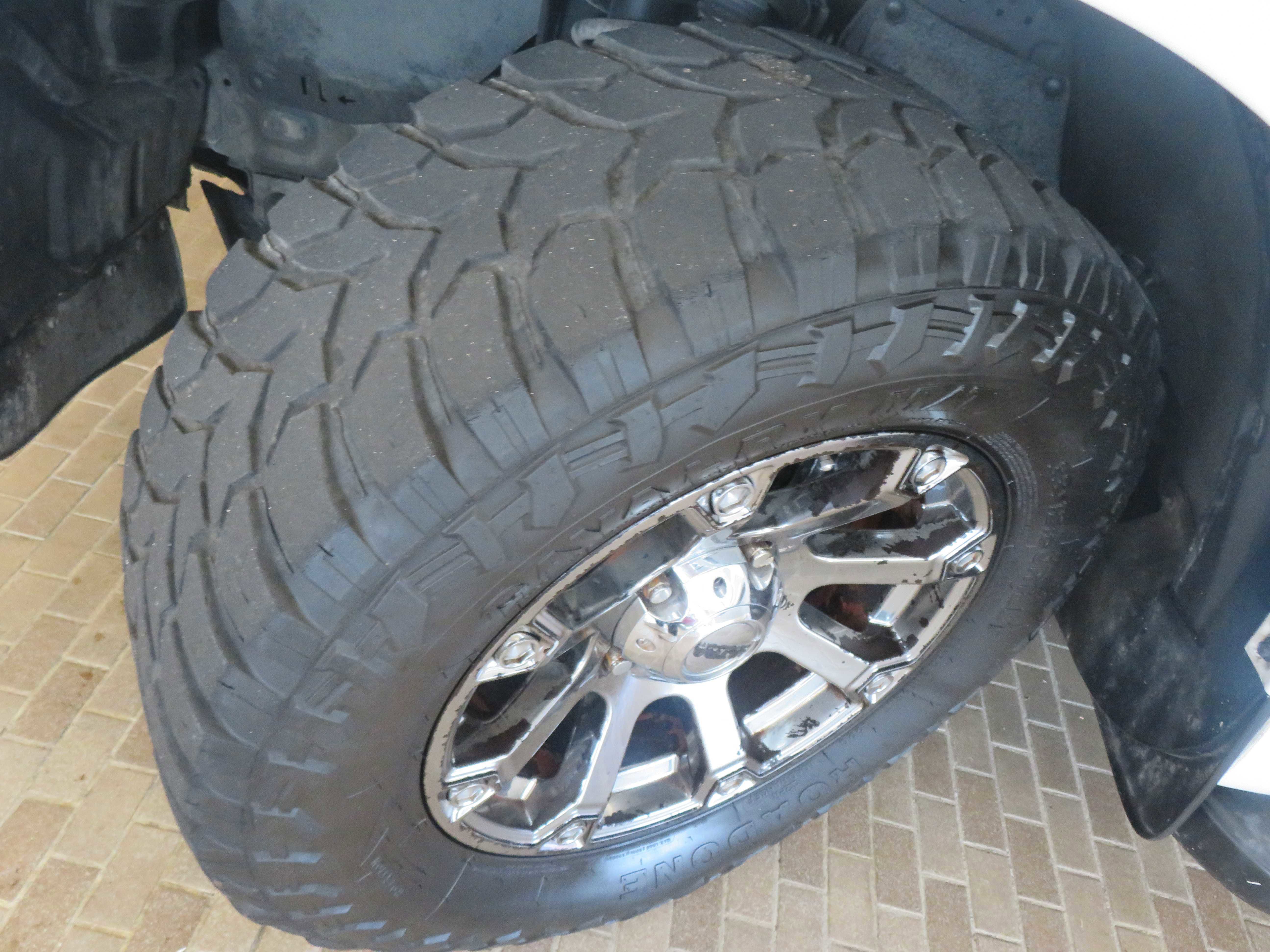 Used 2015 Toyota Sequoia SR5 w/ Premium Package image 11