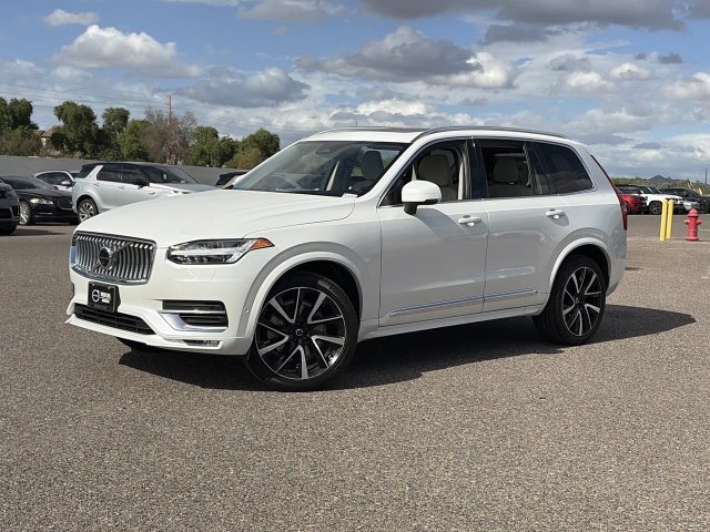 Used 2023 Volvo XC90 B6 Plus w/ Protection Package Premier AWD/4WD image 2