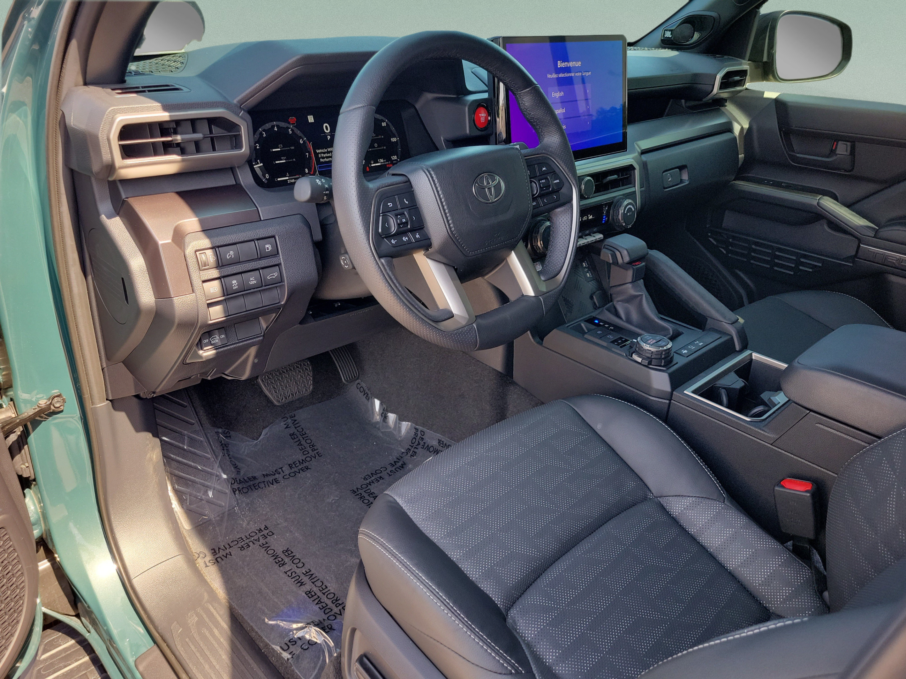 Used 2025 Toyota 4Runner TRD Off-Road Premium w/ Tow Technology Package AWD/4WD image 19