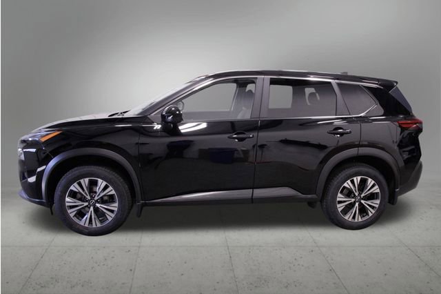 Used 2023 Nissan Rogue SV image 2