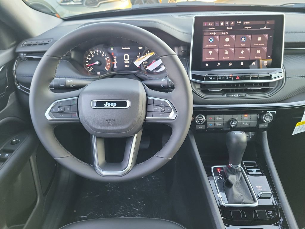 New 2026 Jeep Compass Latitude image 4