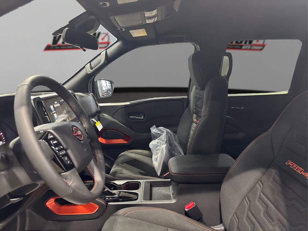 New 2025 Nissan Frontier PRO-4X image 9