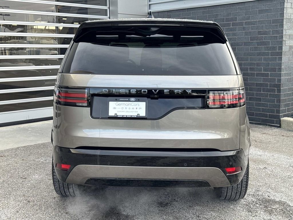 Certified 2025 Land Rover Discovery Dynamic SE AWD/4WD image 5
