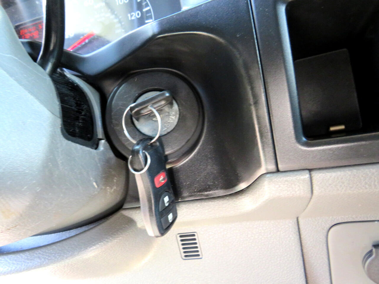 Used 2017 Nissan NV 3500 SV image 18