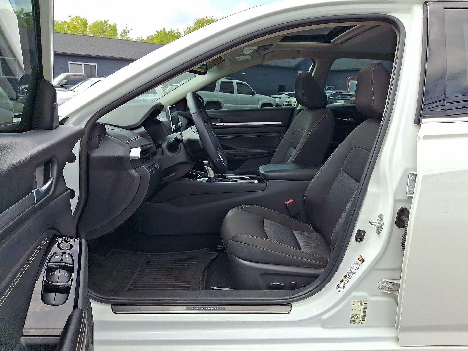 Used 2020 Nissan Altima 2.5 SV AWD/4WD image 15
