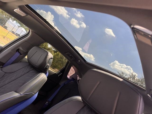New 2027 Cadillac Optiq V w/ Deep Ocean Design Edition AWD/4WD image 18