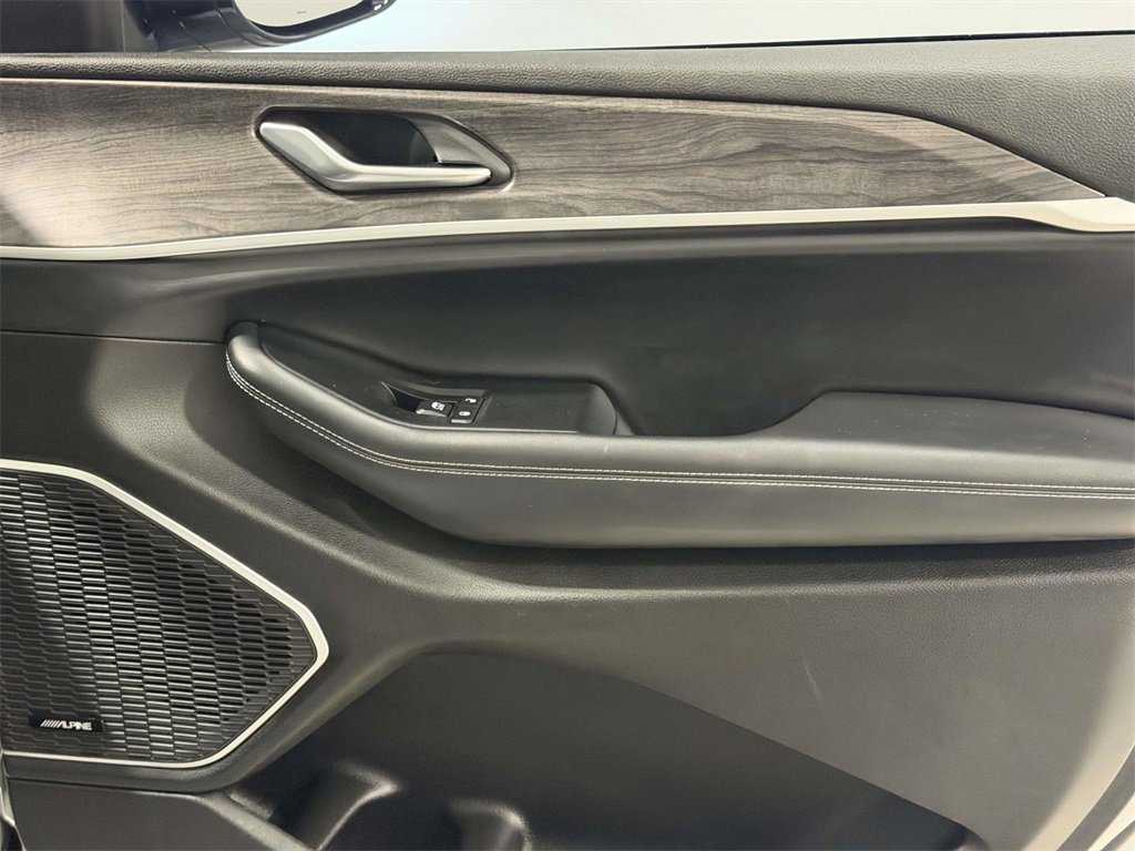 Certified 2022 Jeep Grand Cherokee L Limited image 9