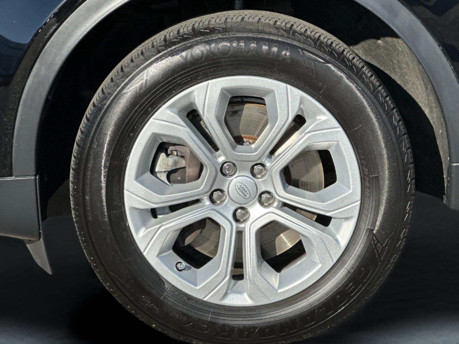 Used 2020 Land Rover Discovery Sport S image 26