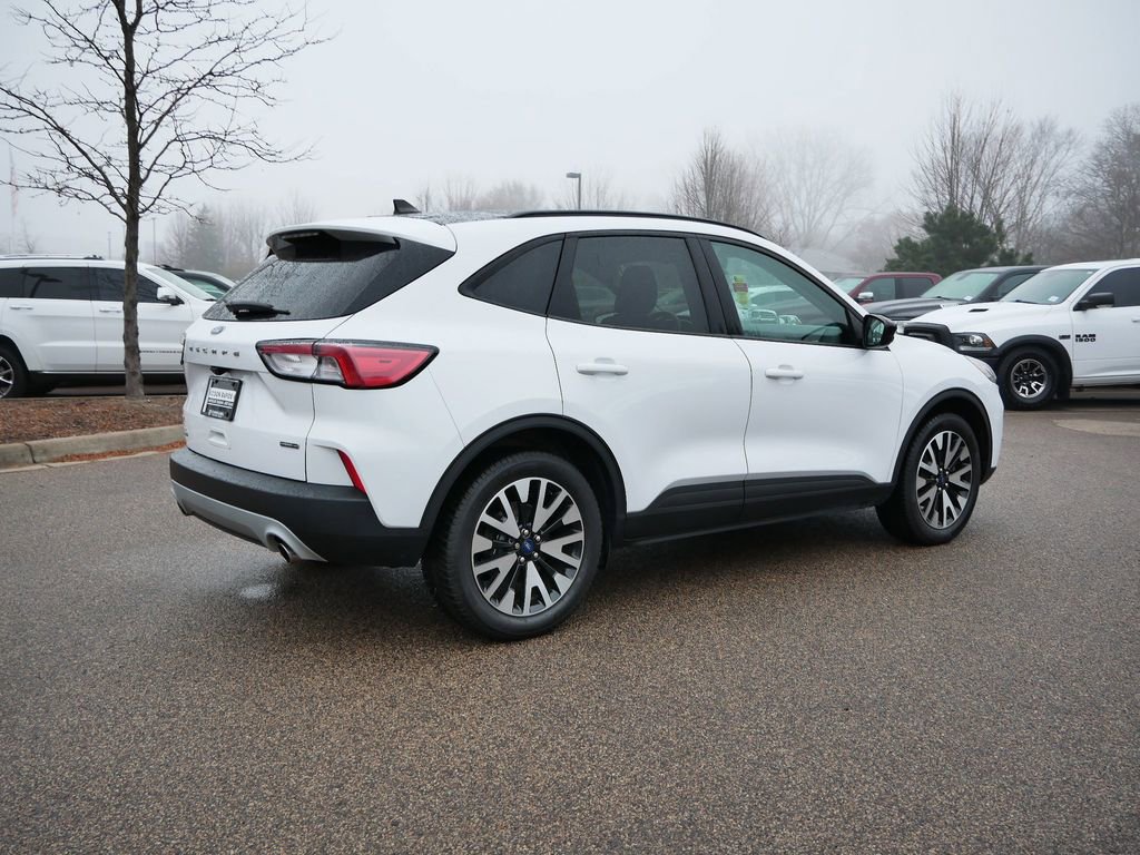 Used 2020 Ford Escape SE Sport image 42