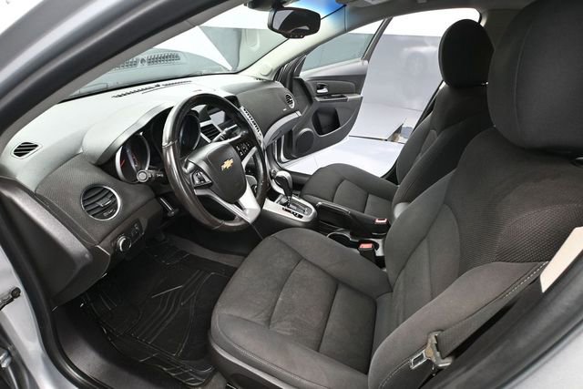 Used 2014 Chevrolet Cruze LT FWD image 19