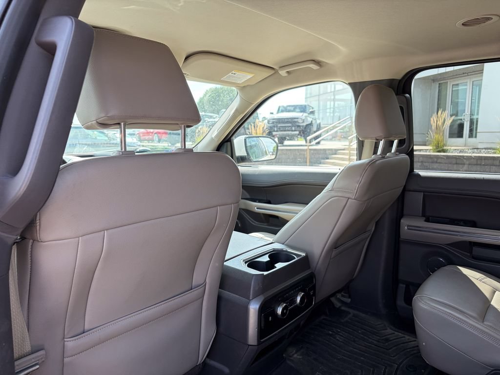 Used 2021 Ford Expedition Max XLT AWD/4WD image 13