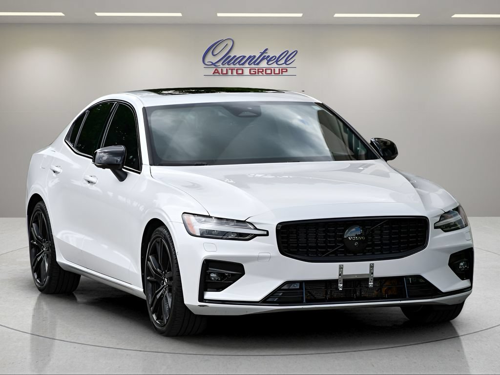 Used 2023 Volvo S60 B5 Plus w/ Climate Package AWD/4WD image 2