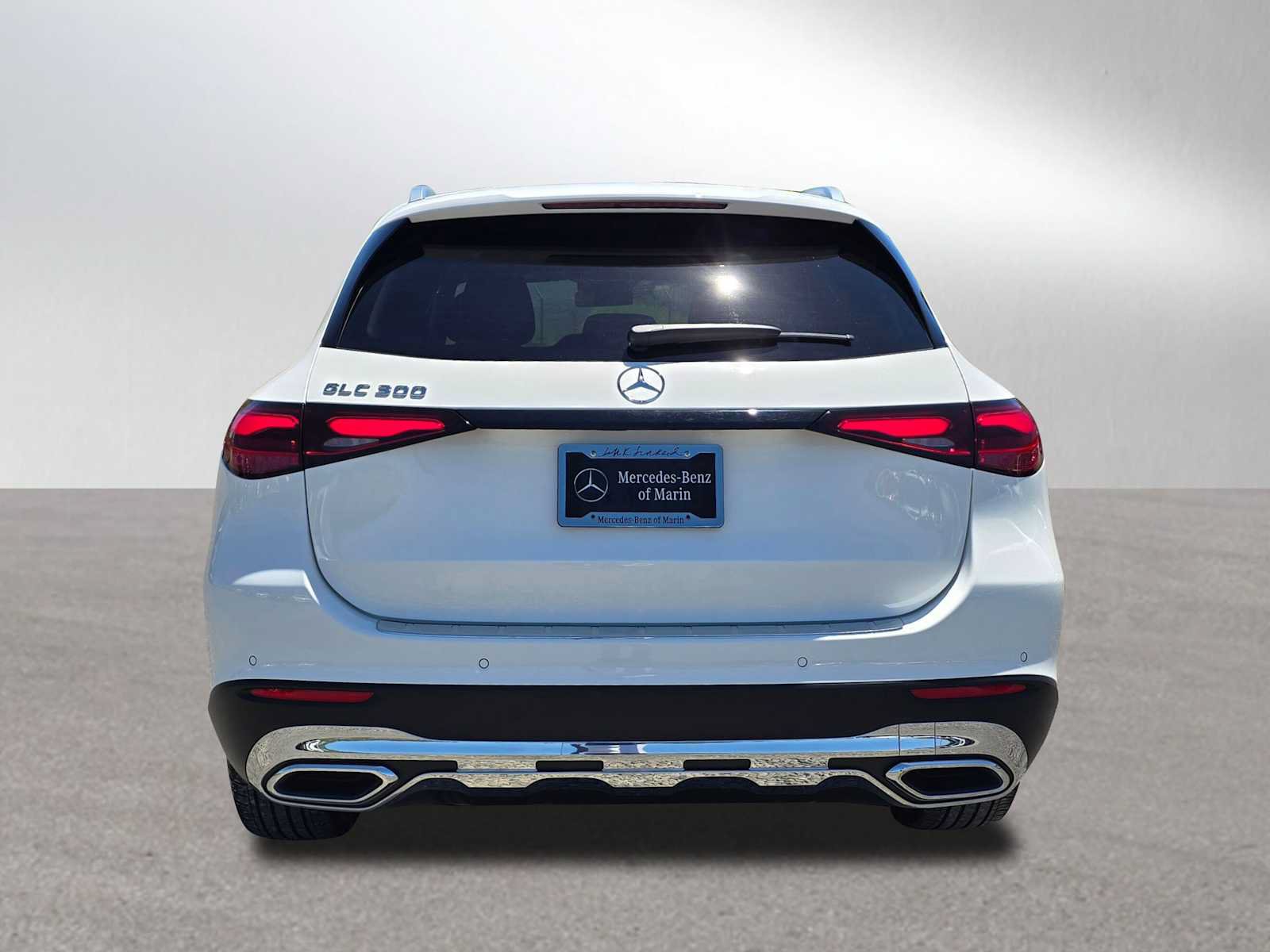 Used 2025 Mercedes-Benz GLC 300 image 4