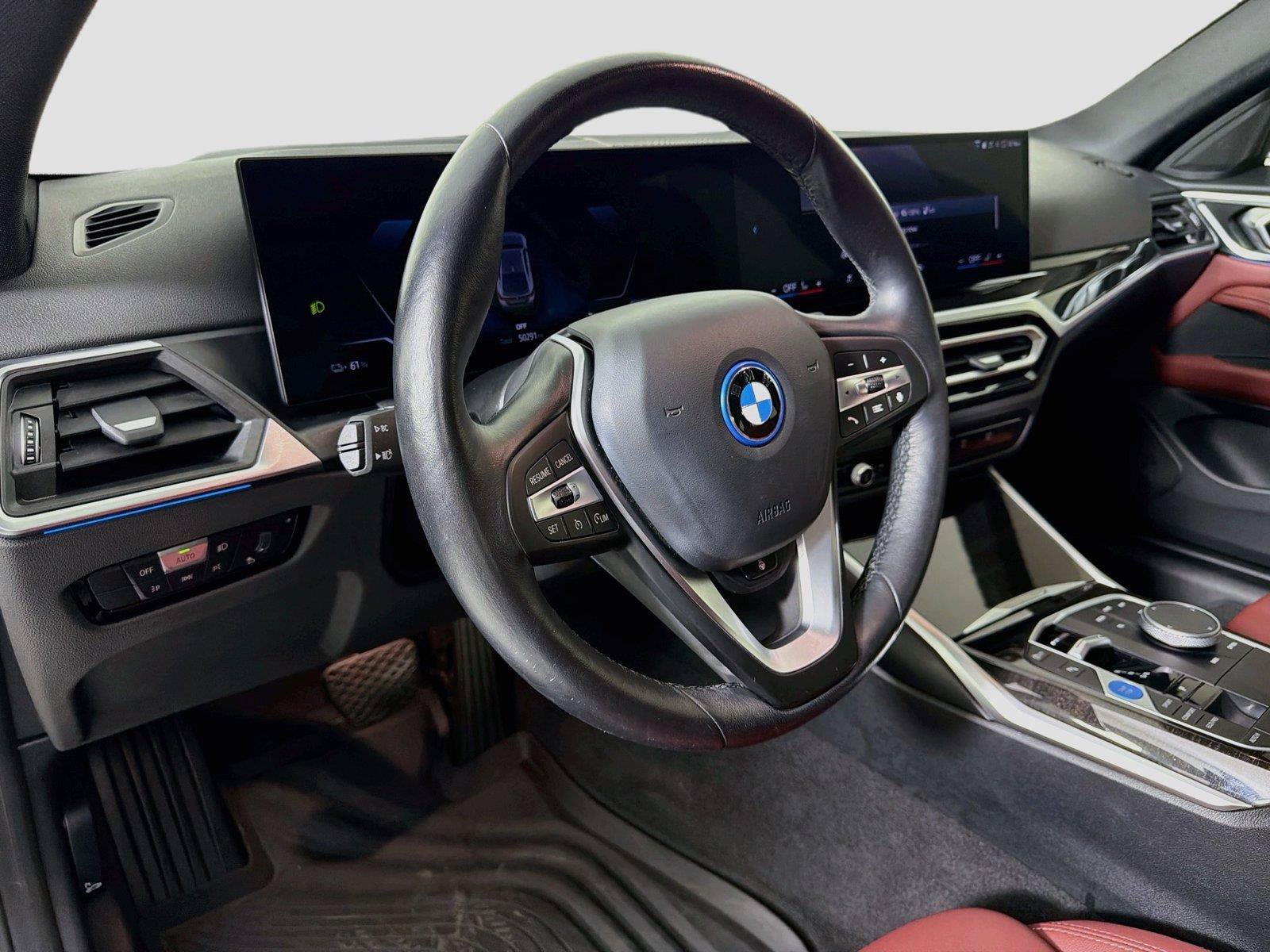 Used 2024 BMW i4 eDrive35 w/ Premium Package RWD image 11