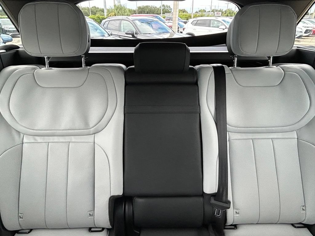 Used 2024 Land Rover Range Rover Sport Dynamic SE AWD/4WD image 13