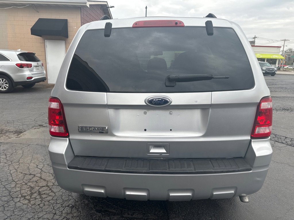 Used 2010 Ford Escape XLT FWD image 4