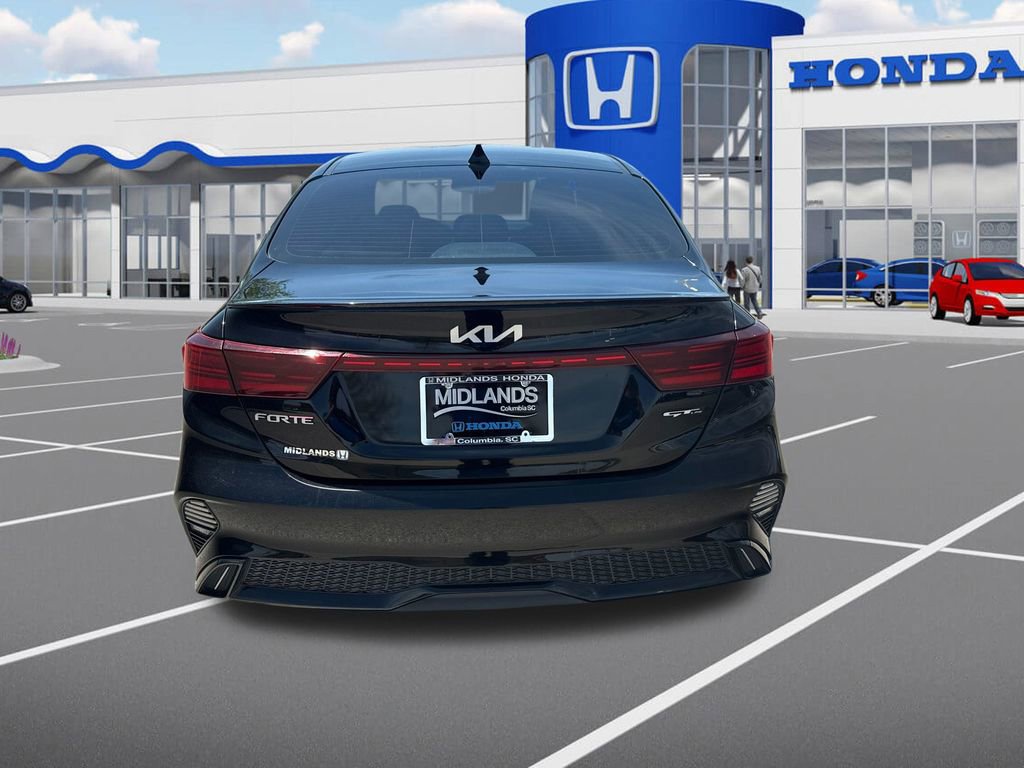 Used 2022 Kia Forte GT-Line w/ GT-Line Technology Package image 7