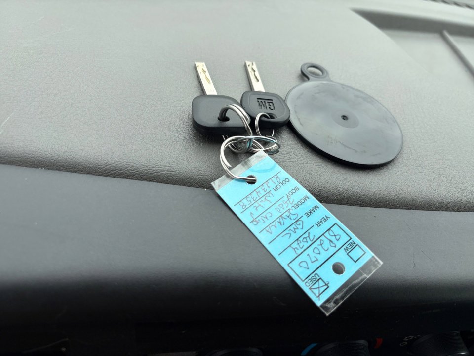 Used 2024 GMC Savana 2500 w/ Driver Convenience Package image 38